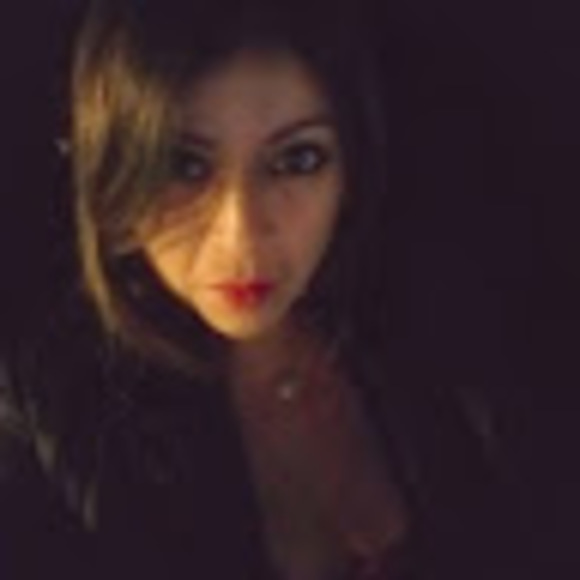 Meet your Posher, Natalia - Picture 1 of 1